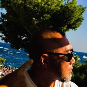 Meet your Posher, Sang hun